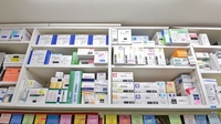 津山薬局　田町南店の薬棚