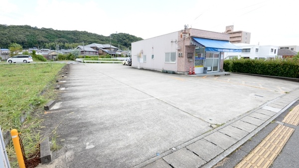 ミクチ調剤薬局　古坂店の駐車場
