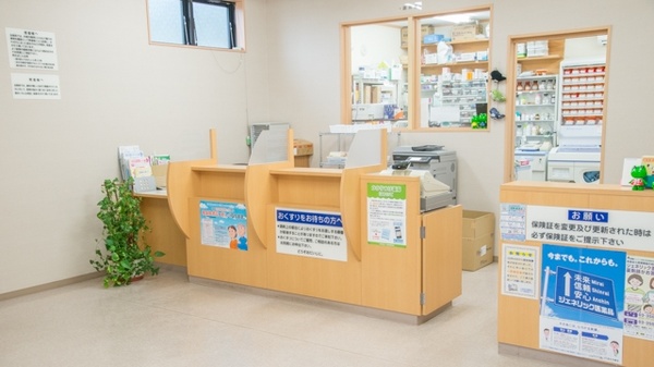 あさひ薬局　剣坂店の受付/カウンター
