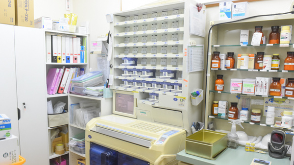 おかやま薬局　総社店の調剤器具