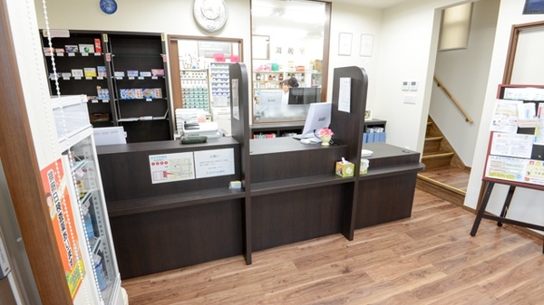 おかやま薬局　益野店の受付/カウンター