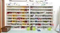 おかやま薬局　益野店の薬棚