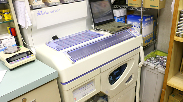らいふ薬局　志免店の調剤器具