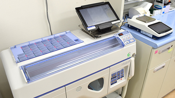 御経塚らいふ薬局の調剤器具