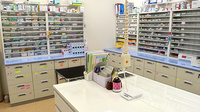 御経塚らいふ薬局の調剤室