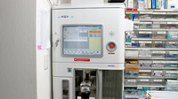 らいふ薬局　深草店の調剤器具