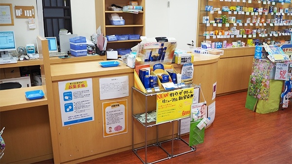 不二屋薬局の受付/カウンター