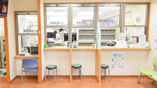 エスマイル薬局　邑南店の受付/カウンター