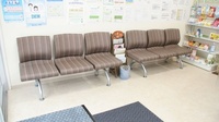オリーブ薬局徳山中央店の待合スペース