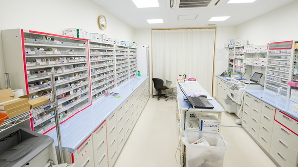 エスマイル薬局　こうげん店の調剤室
