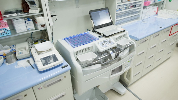 エスマイル薬局　こうげん店の調剤器具