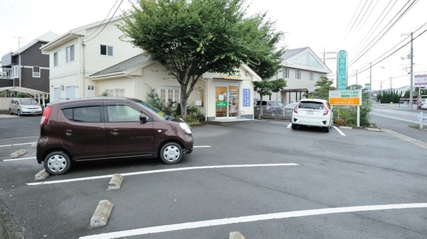 エスマイル薬局目黒店の駐車場
