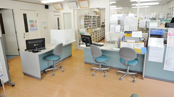ティエス調剤薬局　惣山店の受付/カウンター