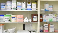 福神調剤薬局　諏訪野町店の薬棚