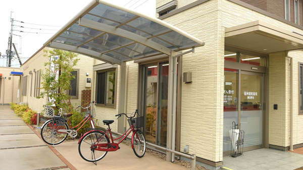 福神調剤薬局　諏訪野町店の駐輪場