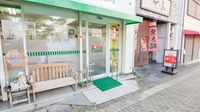 V・drug　ぎふ西調剤薬局の入口