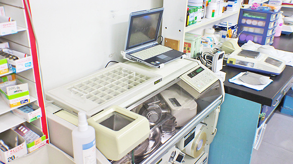 みらくる薬局　北2条店の調剤器具