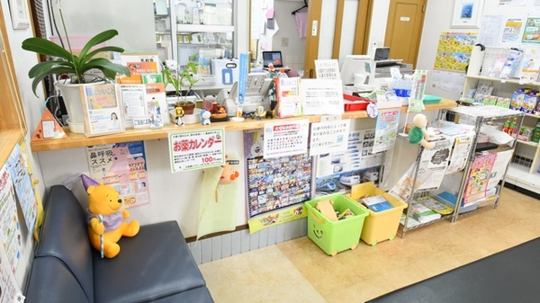 金光薬局　新倉敷西店の入口