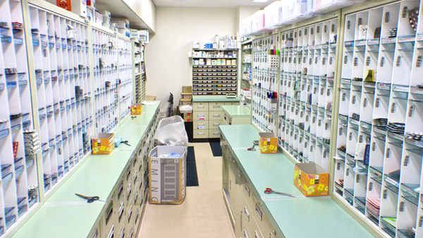 中央調剤薬局　県病前支店の調剤室