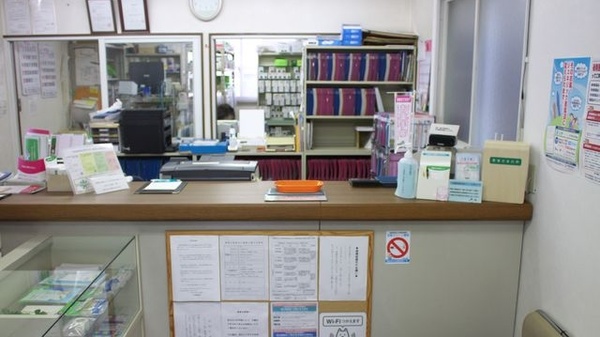 中央調剤薬局　小柳支店の受付/カウンター
