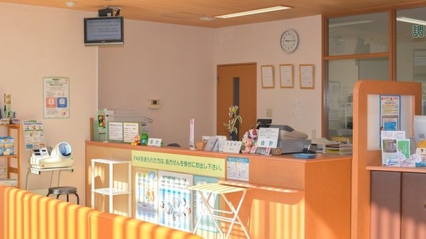 中央調剤薬局　十和田市立中央病院前支店の受付/カウンター