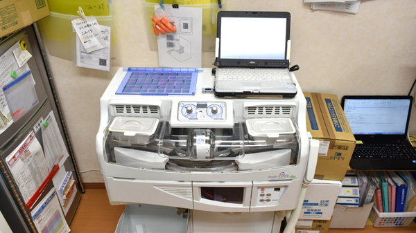 あるも薬局　善久店の調剤器具
