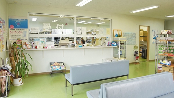 方城薬局の受付/カウンター