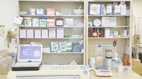方城薬局の薬棚