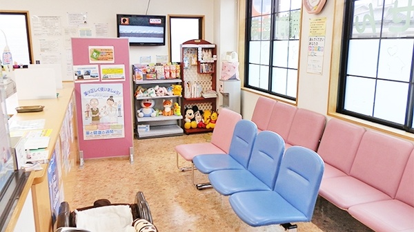 ハート薬局　東太閤山店の待合スペース