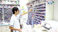 すず薬局　仙台パークビル店の作業風景