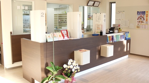 すず薬局　守谷店の受付/カウンター