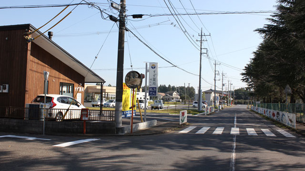 すず薬局　境町店の外観
