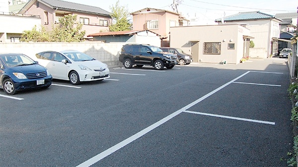 すばる薬局　塚沢店の駐車場