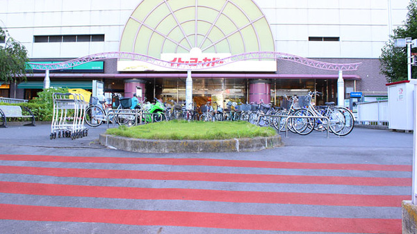セキ薬局　イトーヨーカドー久喜店の駐輪場