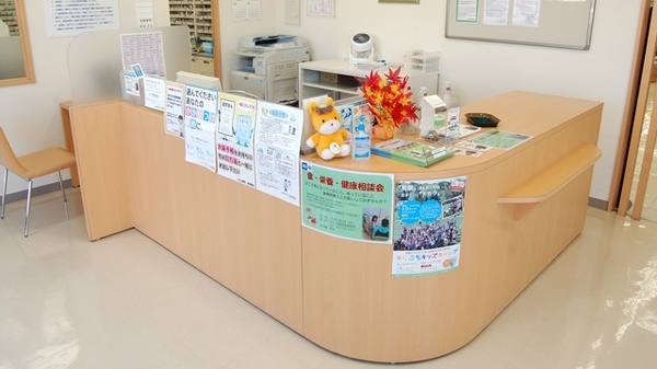 マルエ薬局　倉賀野店の受付/カウンター
