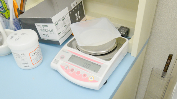 あい薬局　豊里店の調剤器具