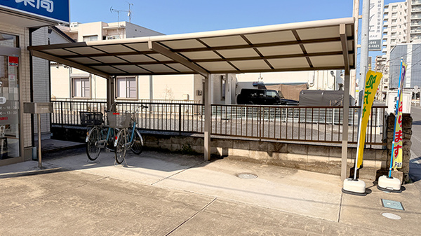 あおぞら薬局　春日部店の駐輪場