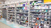 ウェルパーク薬局　立川北口店の薬棚