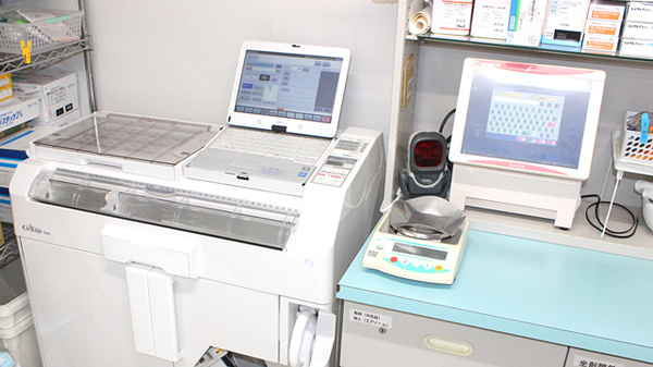 ウェルパーク薬局　立川北口店の調剤器具