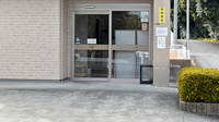 かんひちや薬局甲賀店の入口