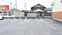 タケシタ薬局の駐車場