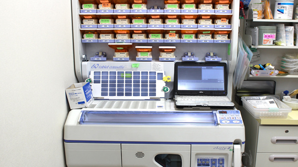 新生堂薬局　戸畑中原店の調剤器具