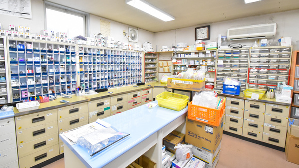 新生堂薬局　島崎店の調剤室