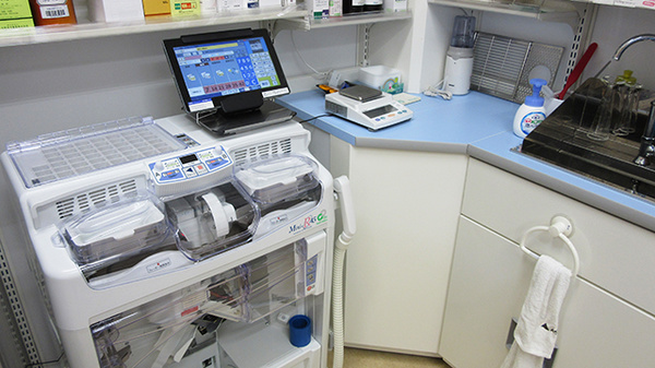 新生堂薬局　室見駅店の調剤器具