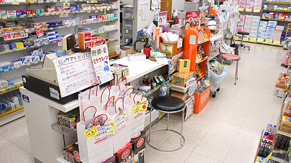 菅谷薬局の受付/カウンター