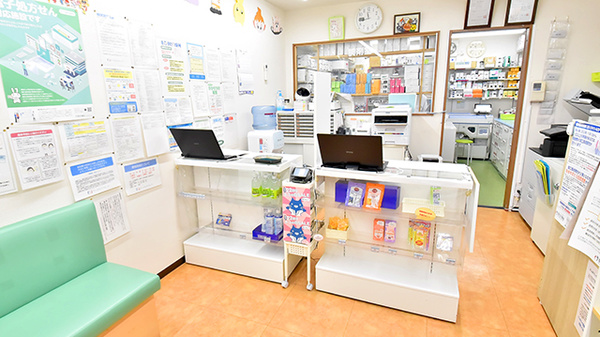 幸生堂薬局 大利店の受付/カウンター
