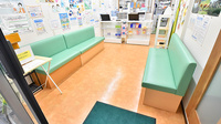 幸生堂薬局 大利店の待合スペース