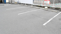 アカカベ薬局　枚方公園店の駐車場