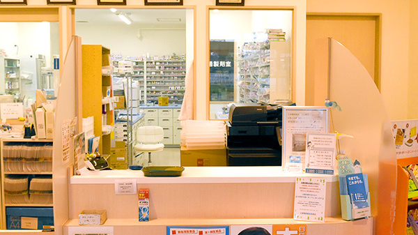 乙訓調剤薬局　長岡店の受付/カウンター
