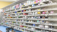 杏林堂薬局　富士厚原店の薬棚